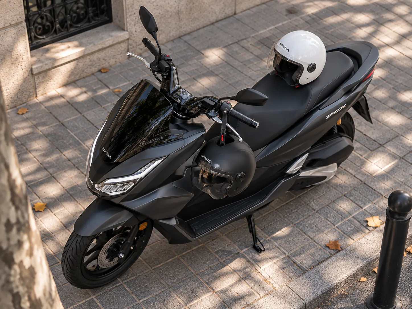 Honda PCX125 125cc automatic scooter for exploring Barcelona